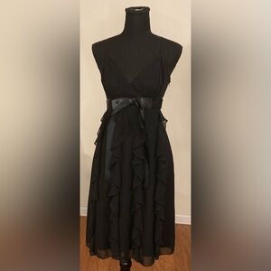 Scarlett- Black‎ sleeveless flowery dress Size 6